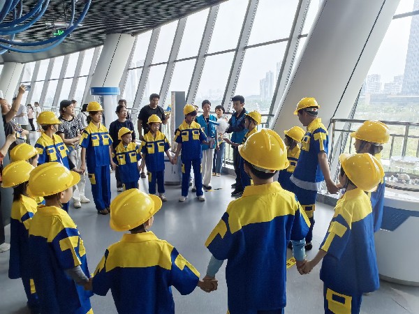 科技筑梦绽芳华 职业体验庆五一——柳州科技馆五一主题科普活动圆满落幕